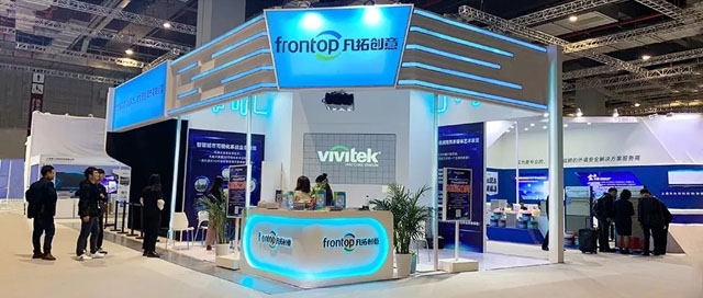 Frontop󔵓3Dҕgչ