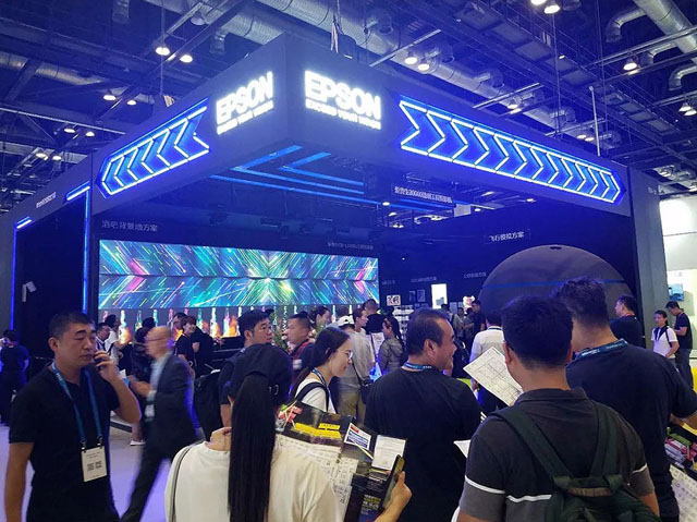 yͶӰQ౱InfoComm China 2019